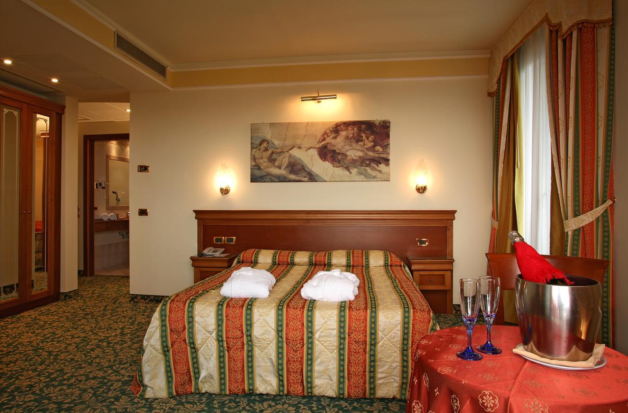 Hotel Terme Cristoforo Abano Terme Bagian luar foto